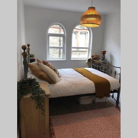 Beautiful 2 Bed Flat In The Heart Of Lynton Devon Apartment Exterior photo